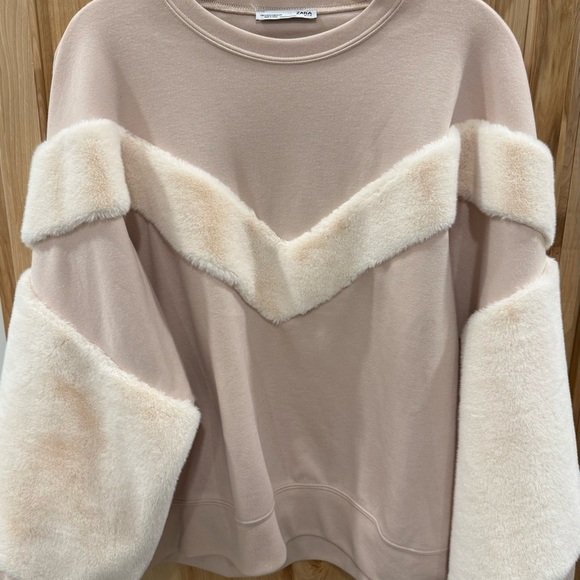 Zara Pinkish Cream Off White Oversized Sweatshirt Top Faux Fur Drop Shoulder - Picture 5 of 11